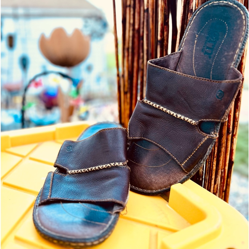 Born men’s dark leather sandals
